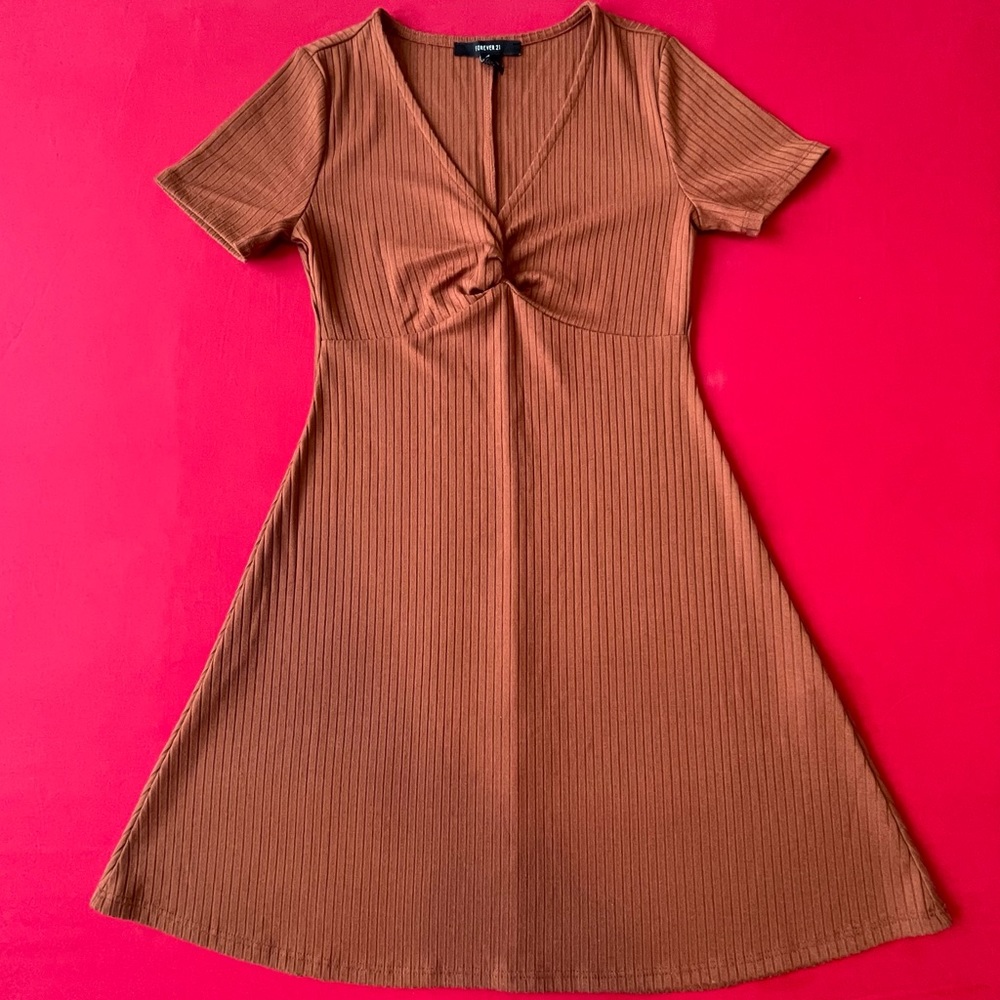 Forever 21 V-Neck Dress Size US S.
